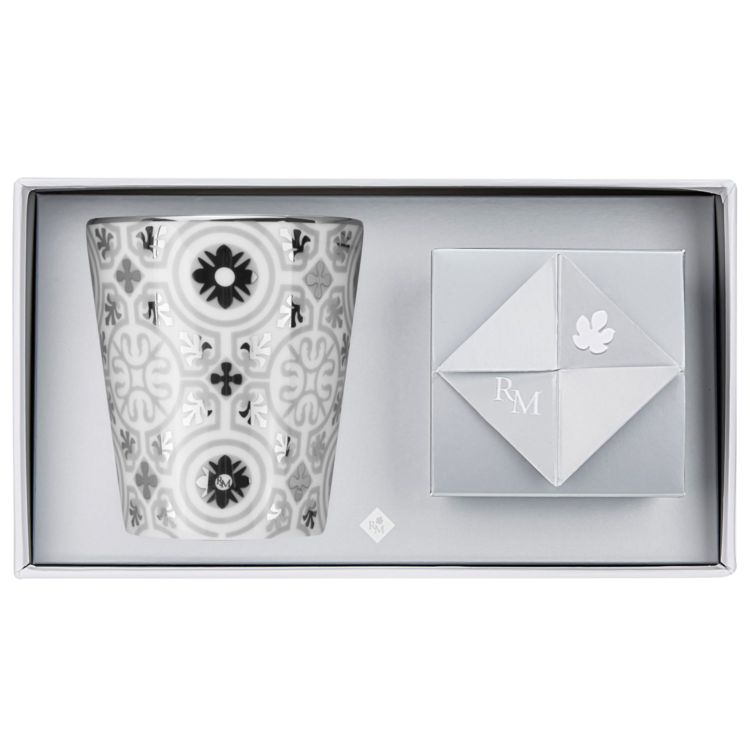 Casteau Grey Scented Candle