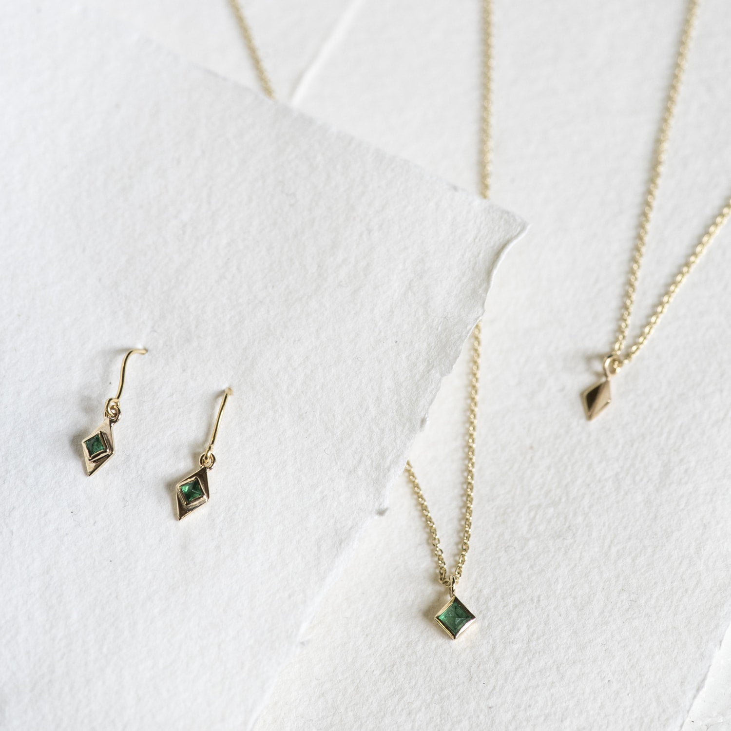 Fan Emerald Pendant
