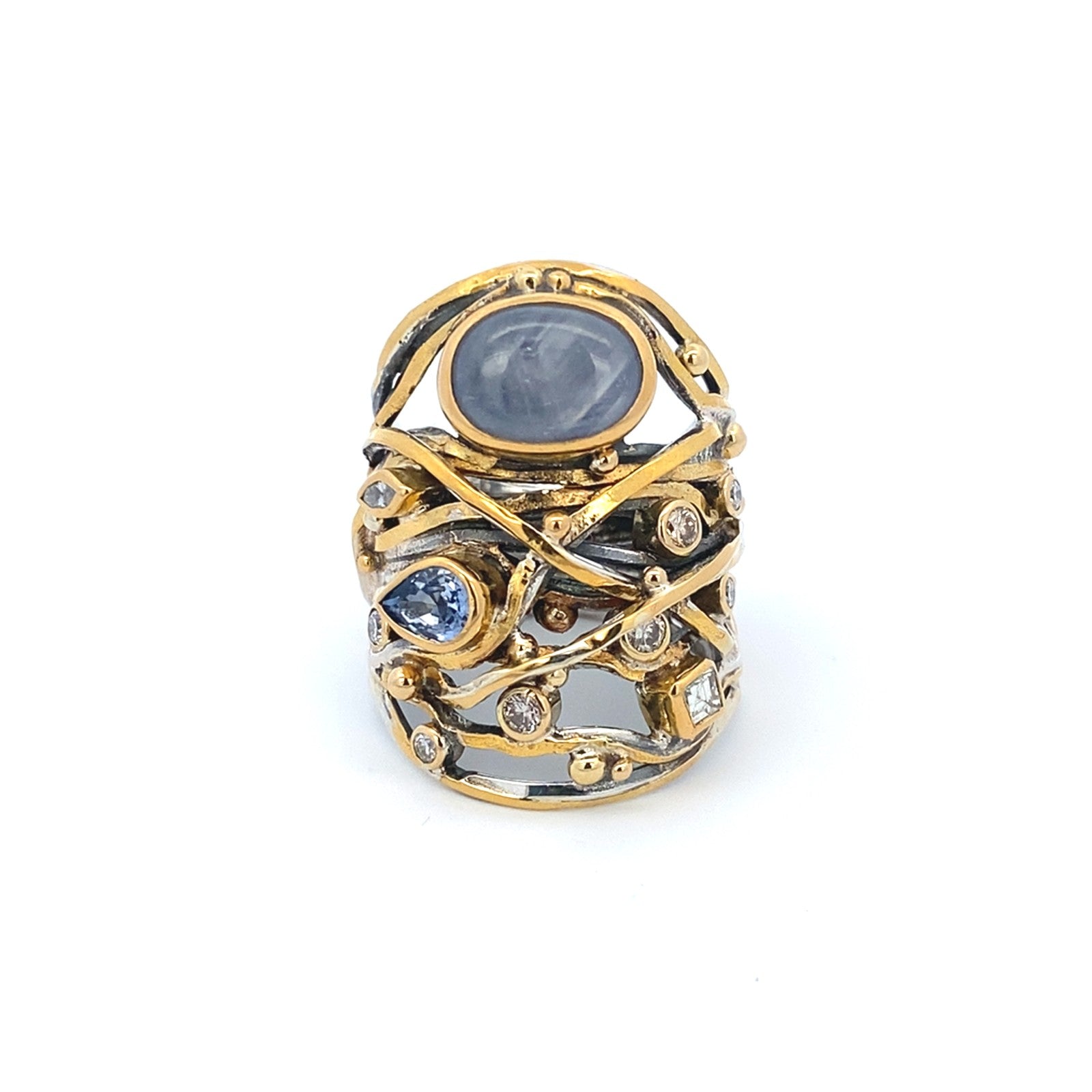 Twisted Ring Large Sapphire