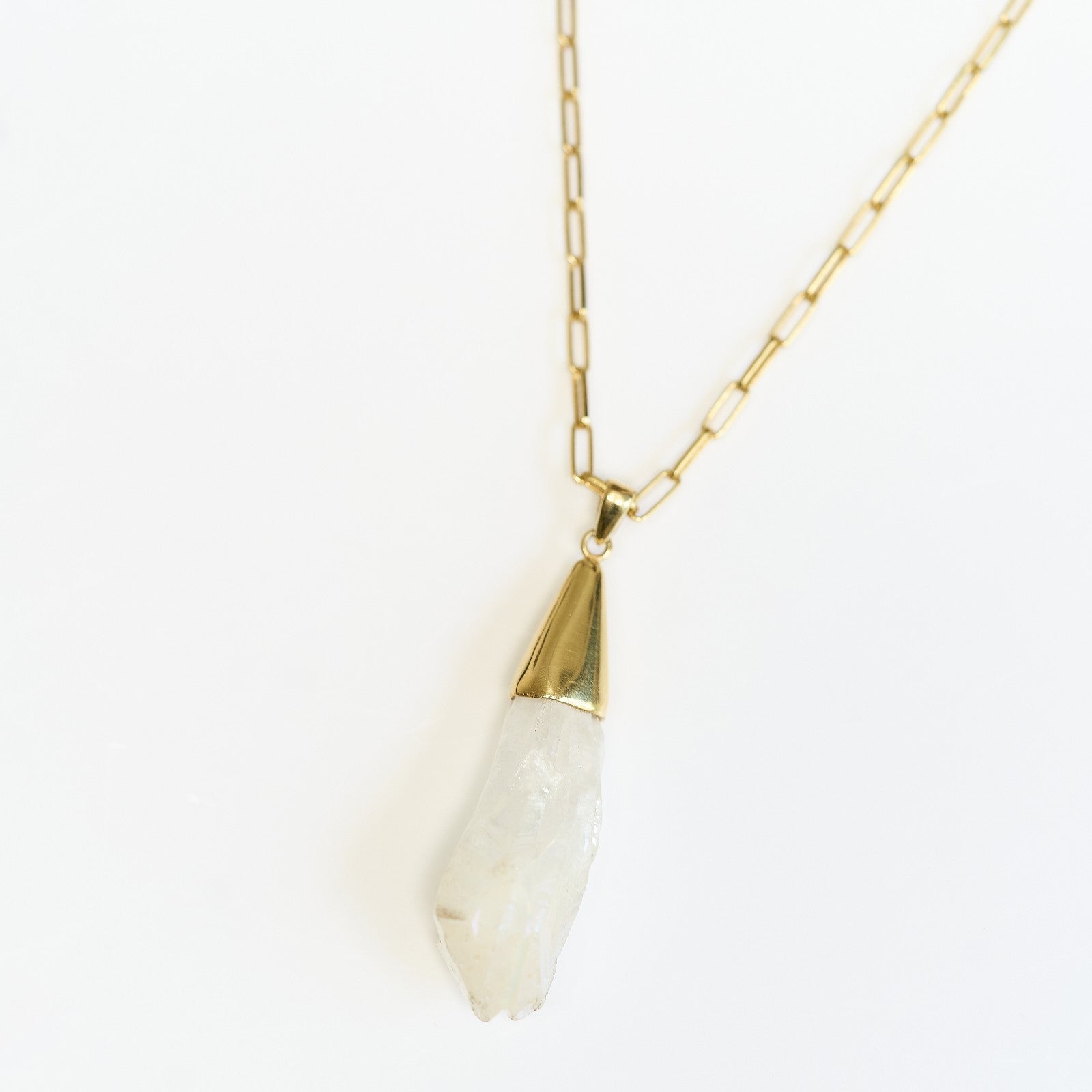 Mārga Pendant Necklace