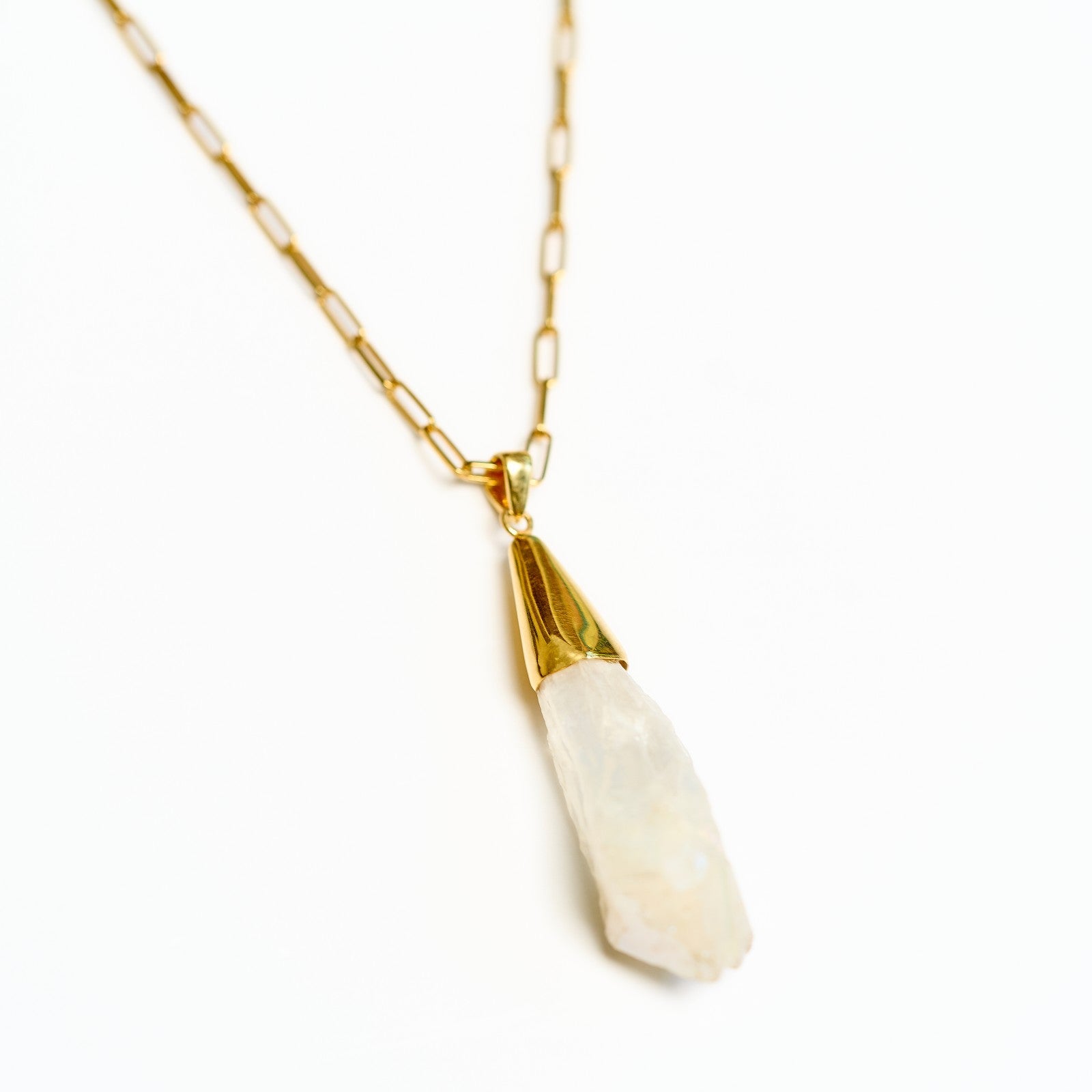 Mārga Pendant Necklace