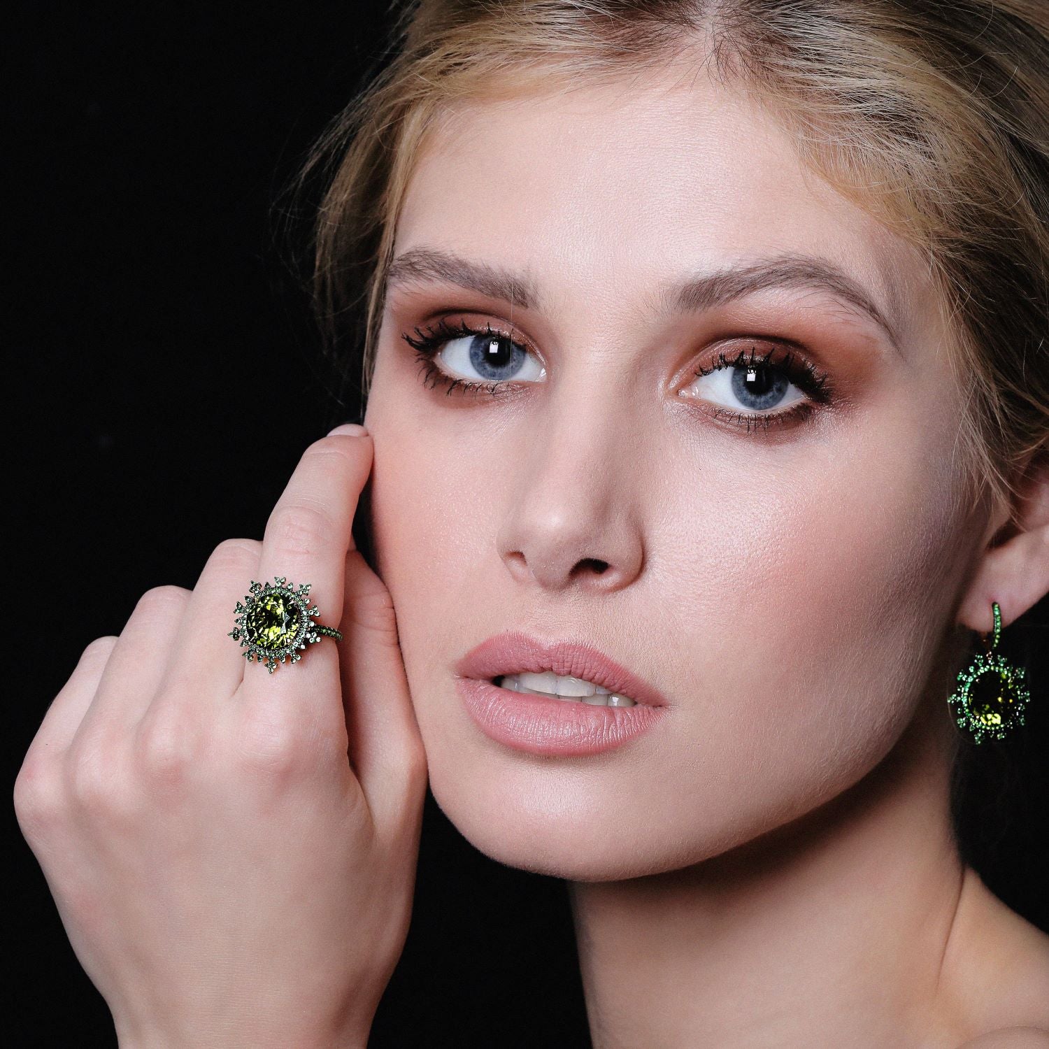 Tsarina Apple Flake Earrings