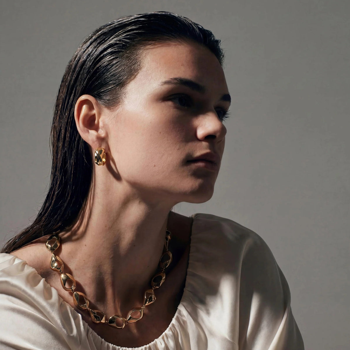 Élan Sculpted Necklace in Gold Vermeil