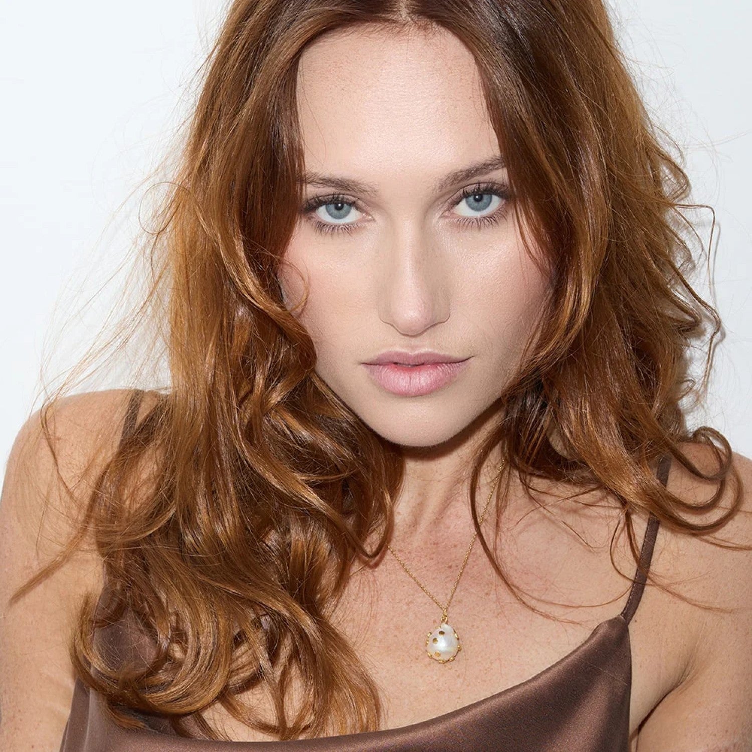 Venus Gold Chain Necklace With Pearl And Barnacle Pendant Amadeus La Maison Couture