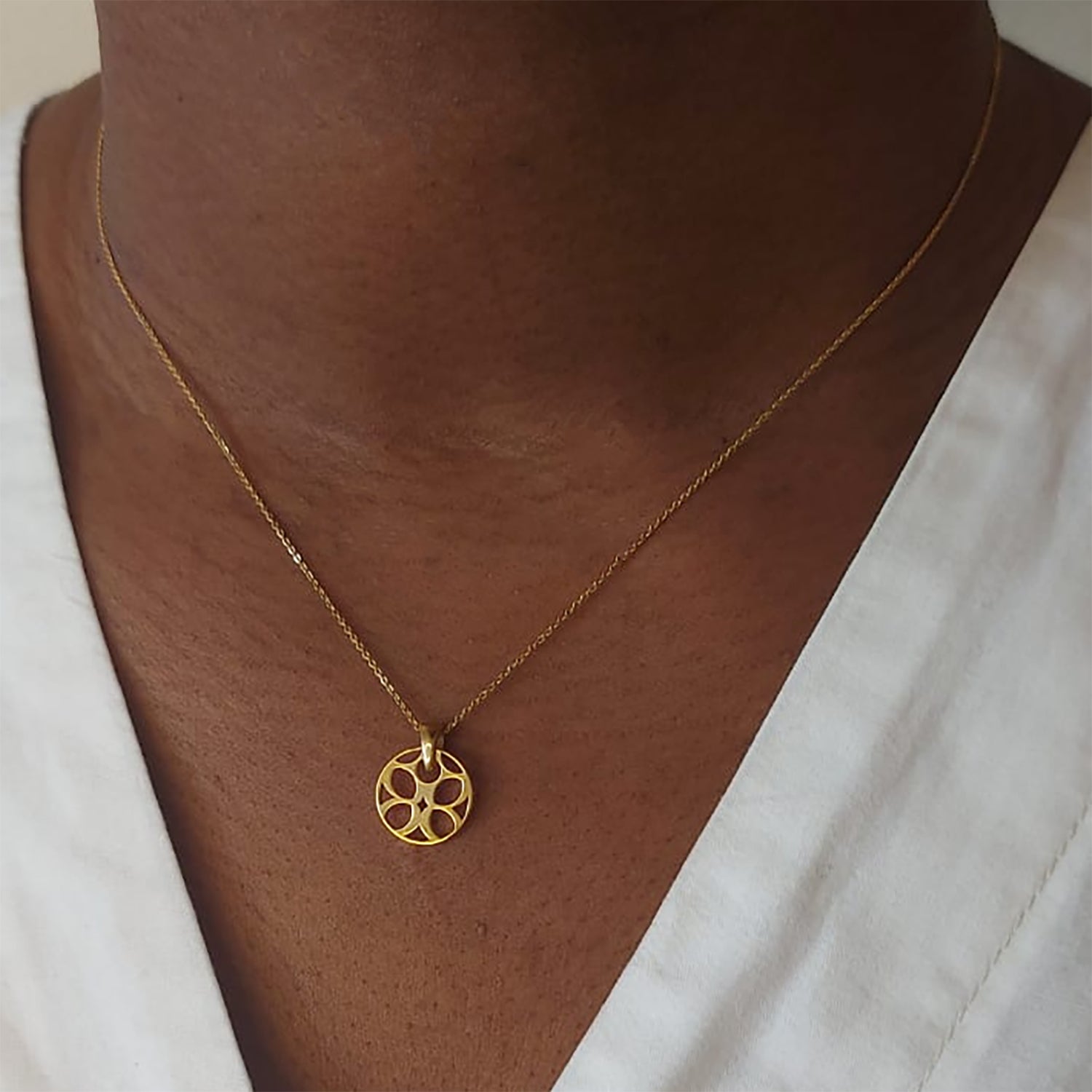 Signature Mini Disc Necklace in Gold Vermeil