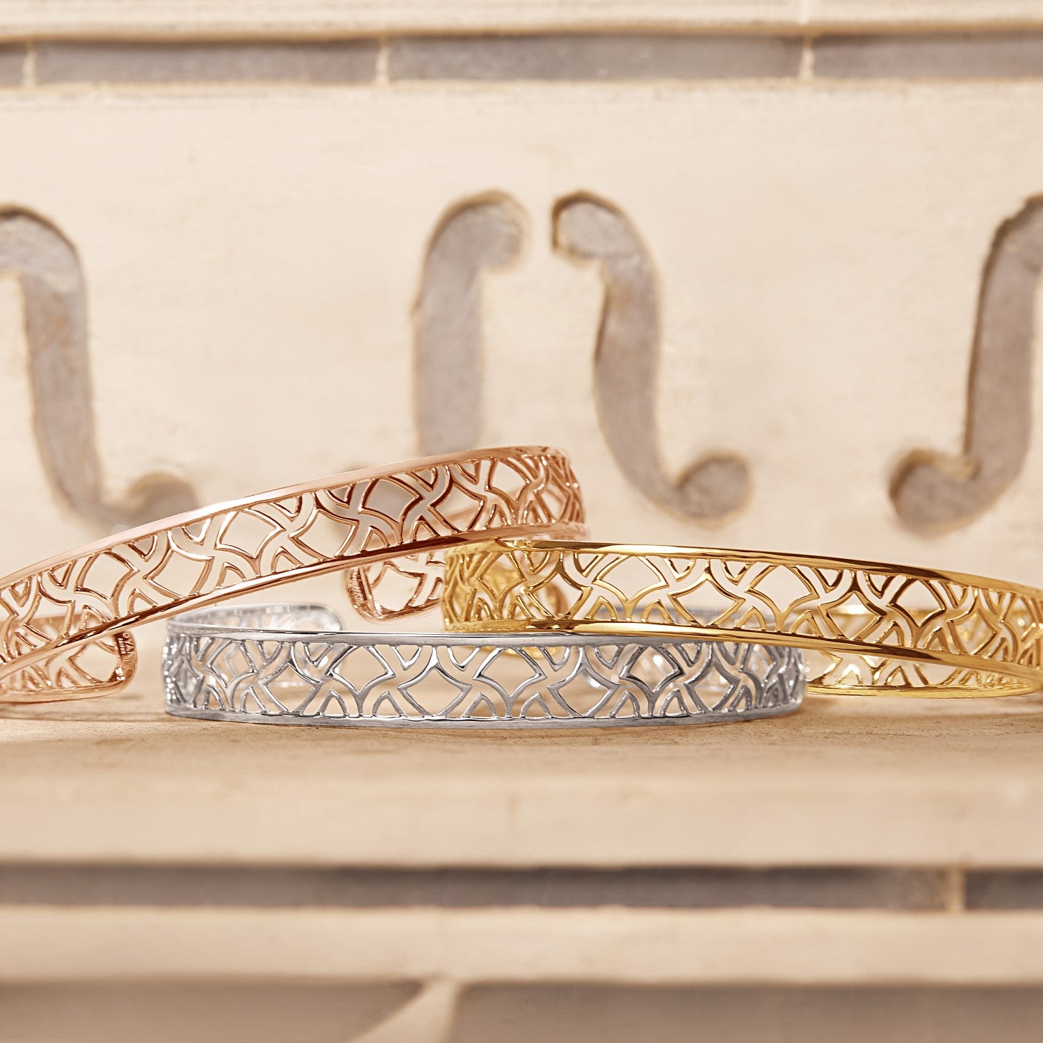 Sarai Signature Rose Gold Bangle