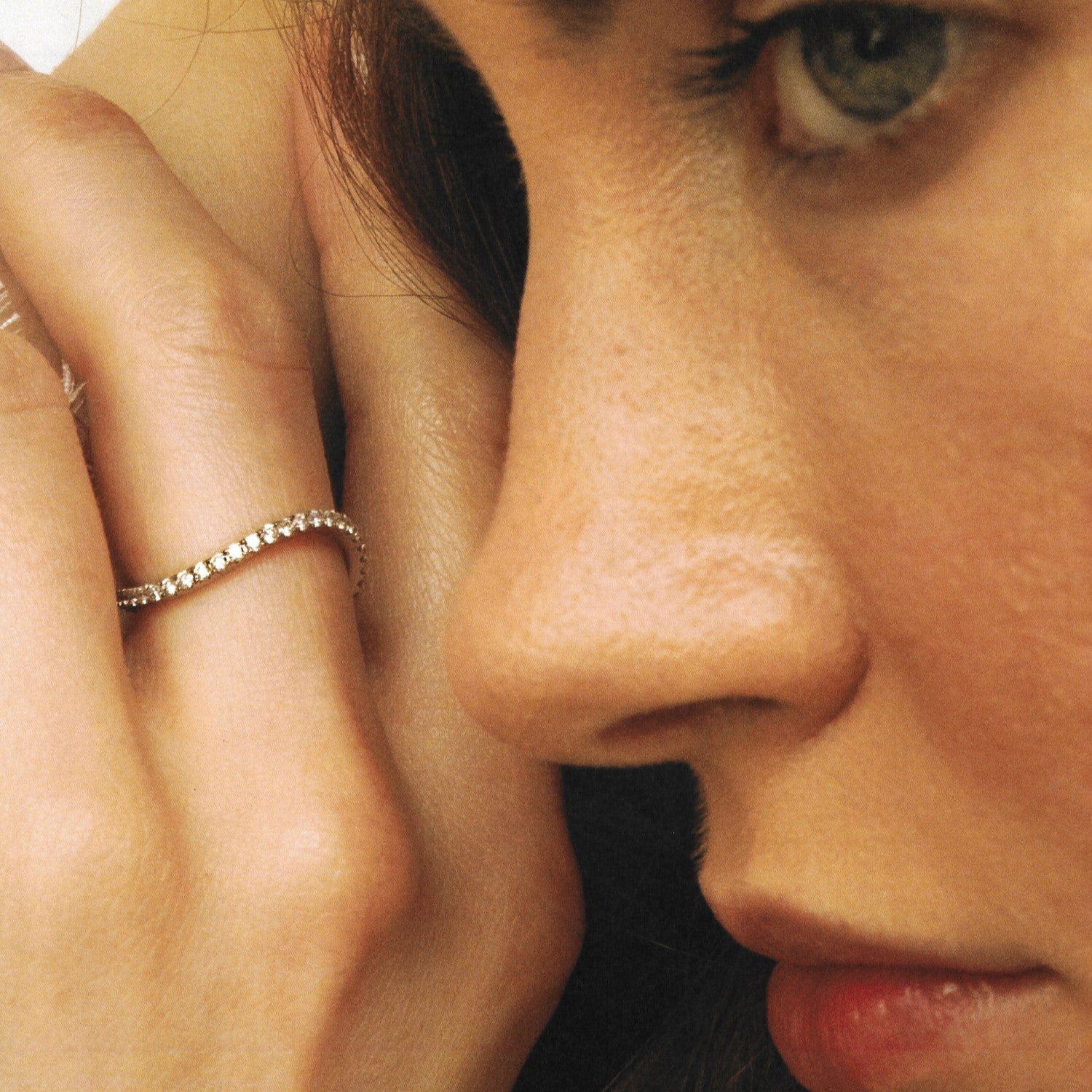 White Gold Everlasting Ring