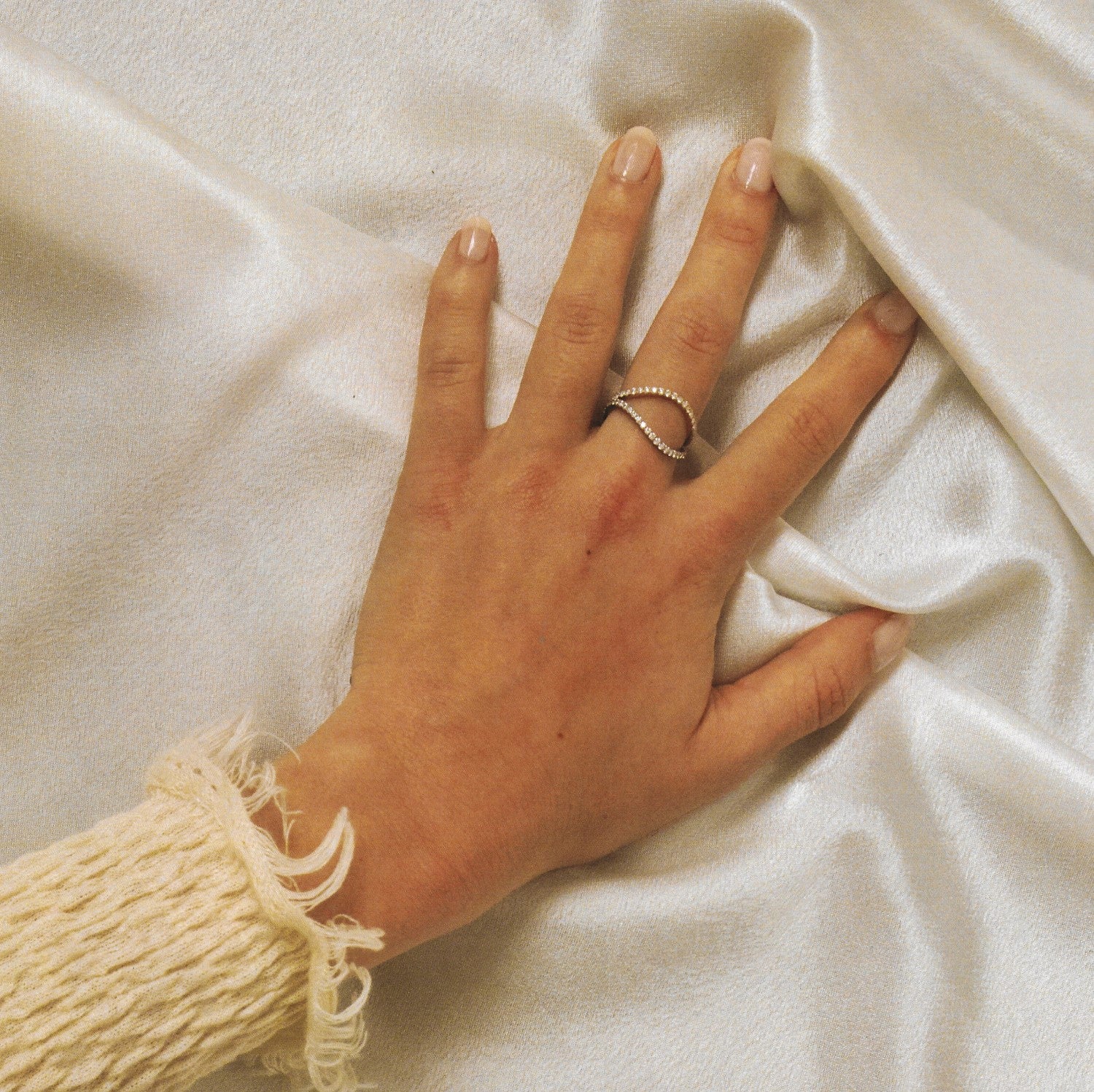 White Gold Everlasting Ring