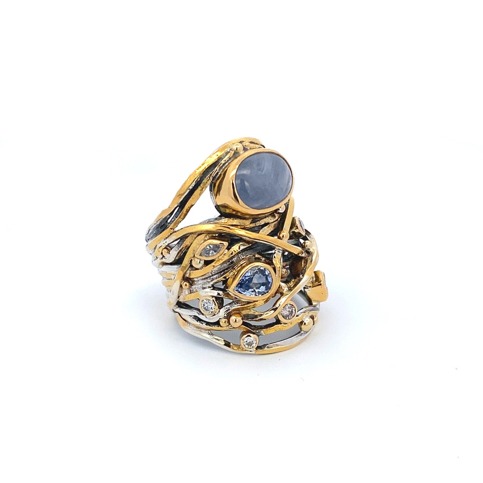 Twisted Ring Large Sapphire