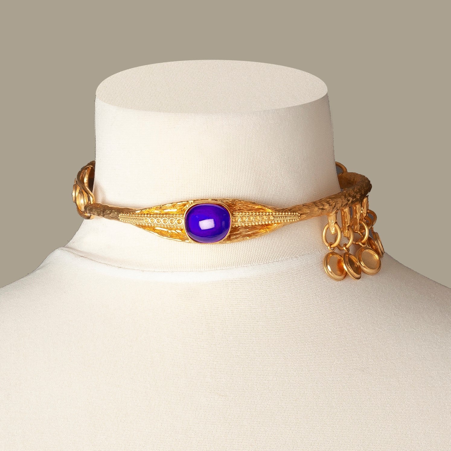 Eye Sapphire Necklace