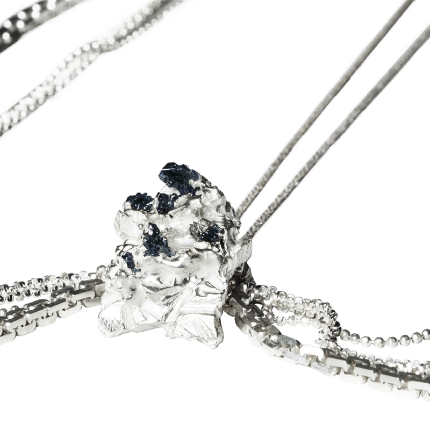 Neve Necklace