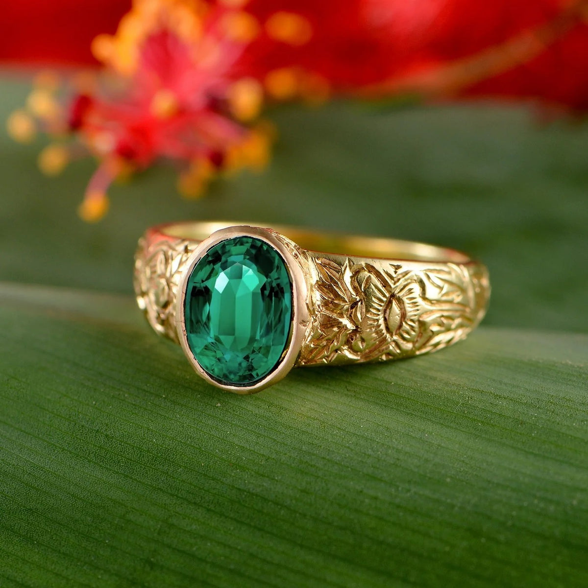 Emerald Gold Orla Mughal Art Ring