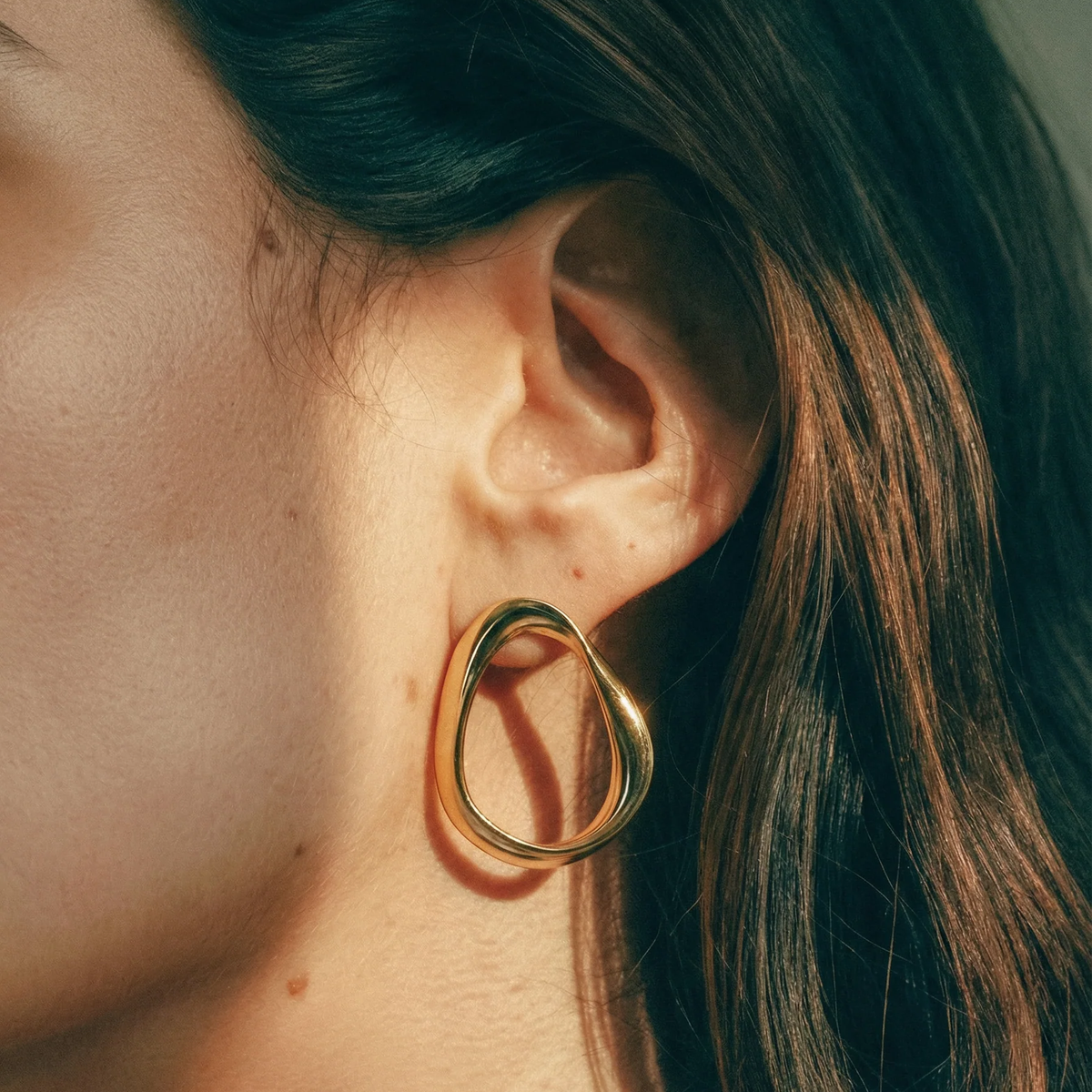 Oura Earrings in Gold Vermeil