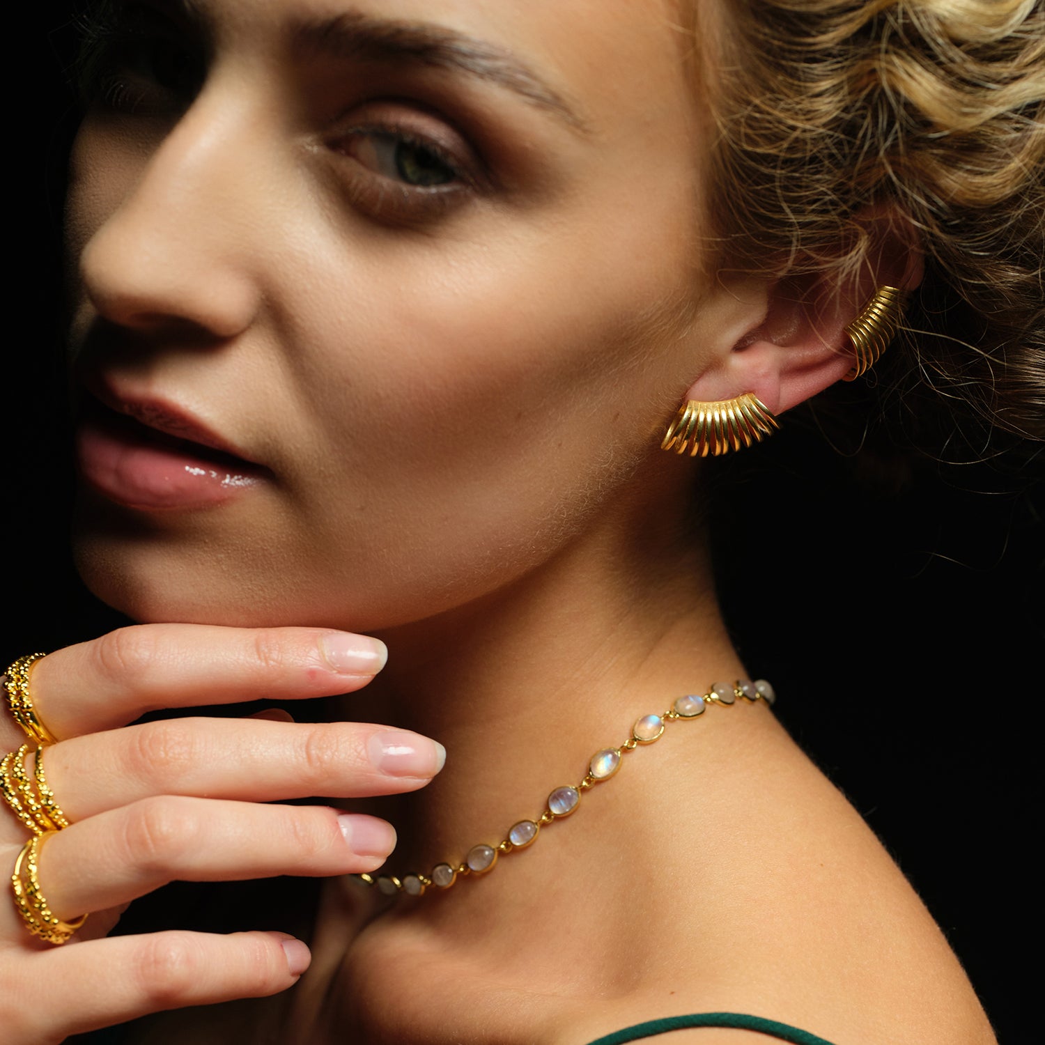 Luna Moonstone Necklace Amadeus La Maison Couture