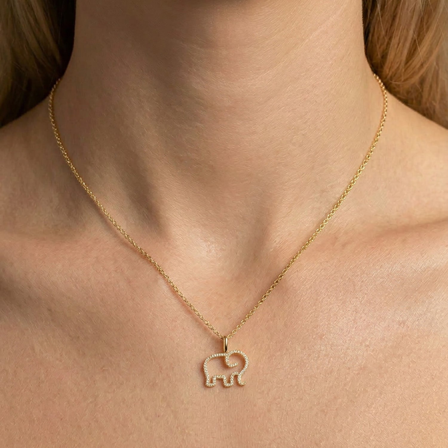 Elephant Mom Pendant Necklace