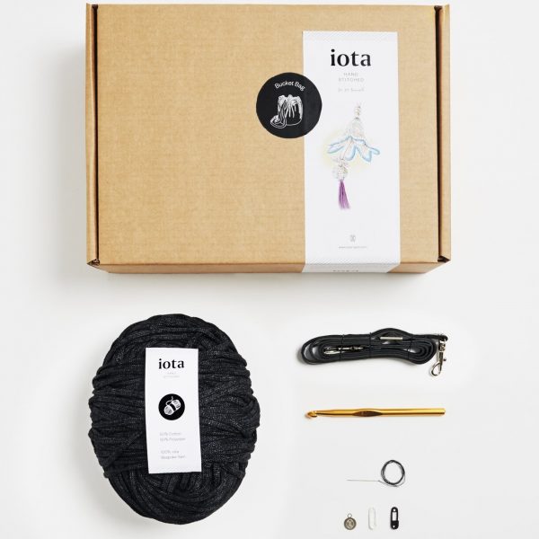 Bucket Bag Crochet Kit – Black by Iota