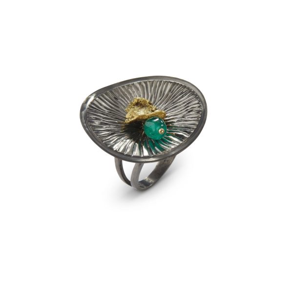 Batea Ring with Emerald by Makal