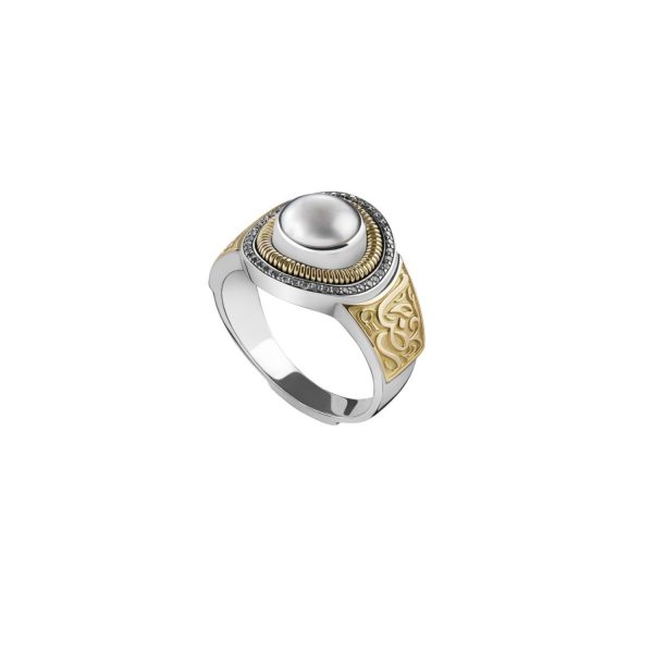 Signature Calligraphy Ring by Azza Fahmy